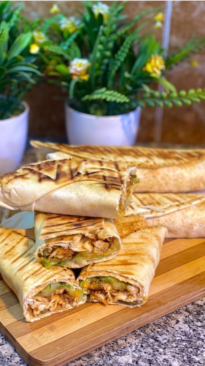  سندويش طاووق مشوي كبير